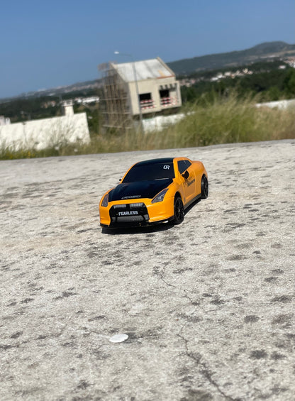 Nissan GTR Amarelo RC Drift 4WD — Kit de Cones